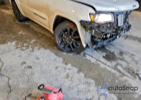 2018 Jeep Grand Cherokee Laredo z USA, uszkodzony, nr VIN 1C4RJFAG5JC170292